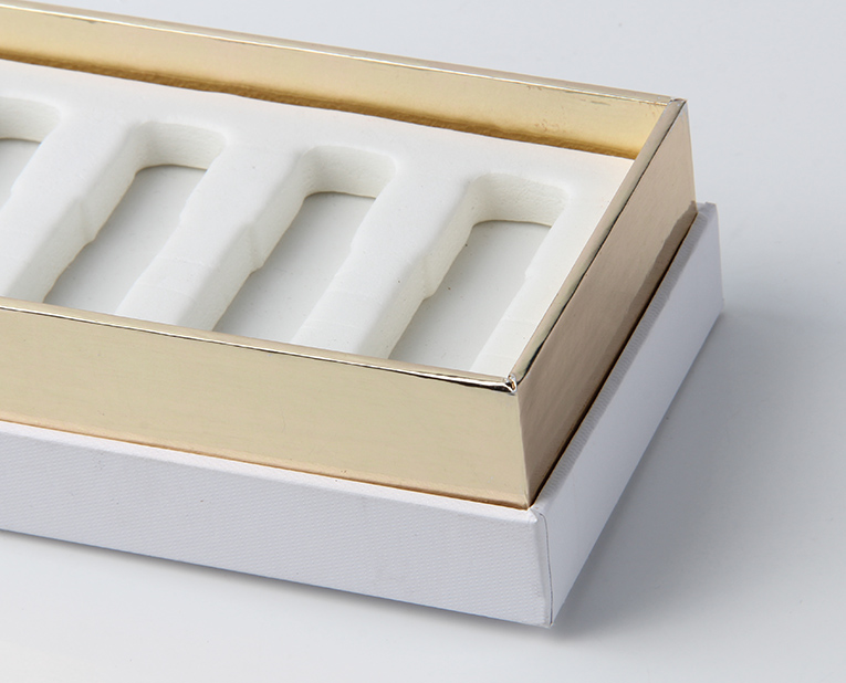 廣州駿業(yè)包裝項(xiàng)鏈盒子廠家精選吸塑 廣州駿業(yè)包裝項(xiàng)鏈盒子廠家精選吸塑