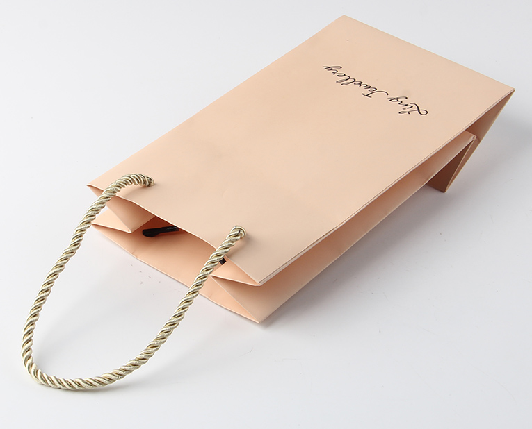 首飾禮品袋制造商和新客戶怎么商洽紙袋定做的問題 首飾禮品袋制造商和新客戶怎么商洽紙袋定做的問題