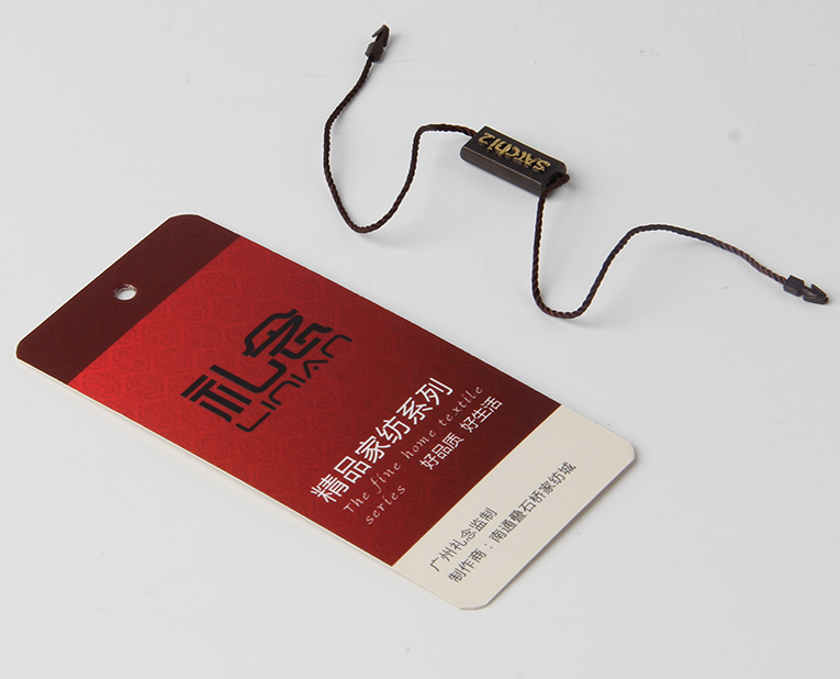 t恤吊牌廠的老師傅急急忙忙買來新的油墨，就是為了透明度