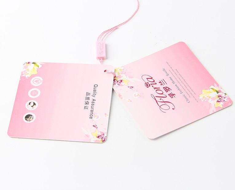 t恤吊牌在定做中，挑戰(zhàn)著色力的中性灰