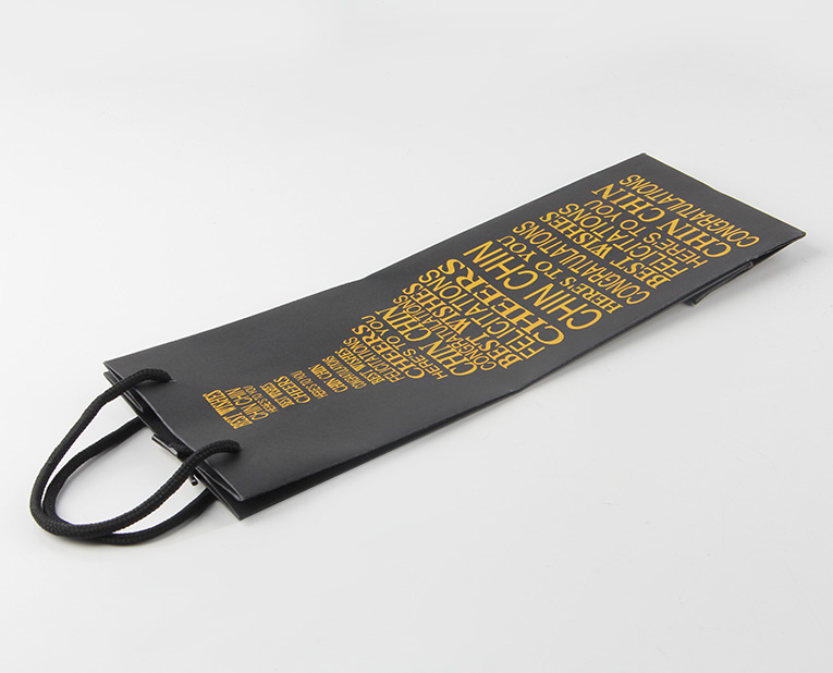 皮具禮品袋定做的質量,其實能由“啞巴”傳遞出來 皮具禮品袋定做的質量,其實能由“啞巴”傳遞出來