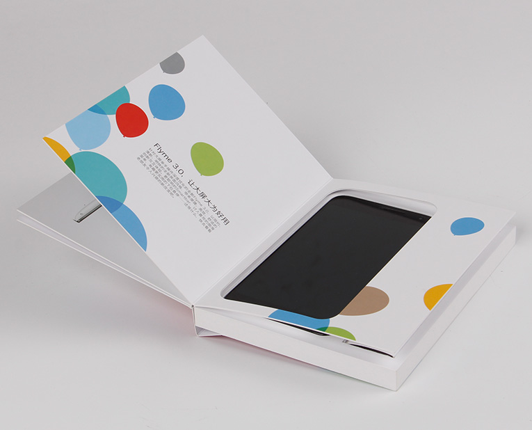 在手機包裝盒中體現翻書感覺 在手機包裝盒中體現翻書感覺